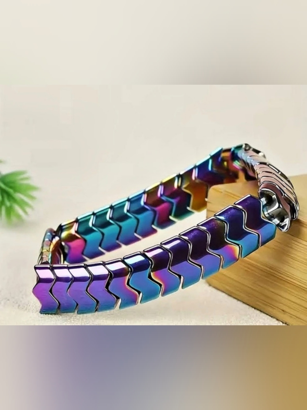 NWOT Iridescent Hematite Link Bracelet Purple & Blue